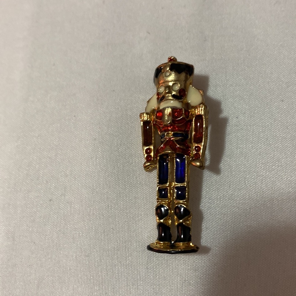 Christmas brooch nutcracker and teddy bear bundle - Picture 2 of 6